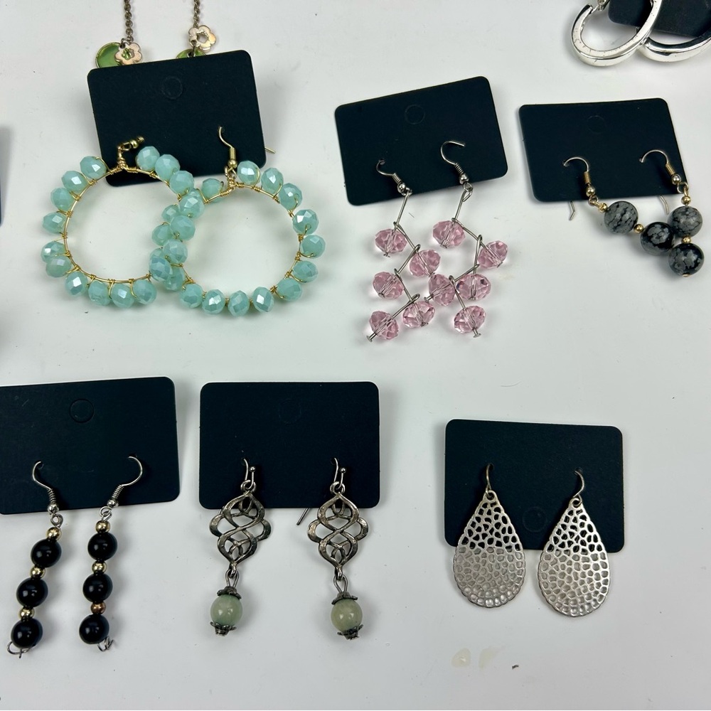 Earring lot - Picture 3 of 5